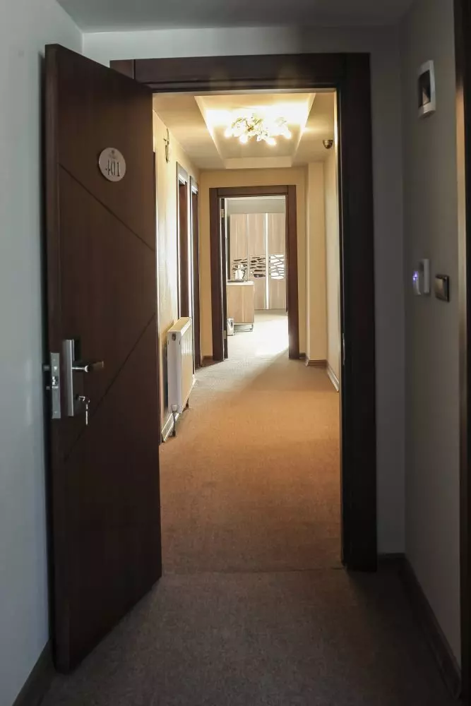 Royal Milano Hotel Van - Mehrparvaz-1611